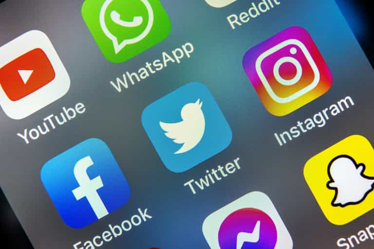 Meta announces paid subscription service for Facebook and Instagram Meta announces paid subscription service for Facebook and Instagram