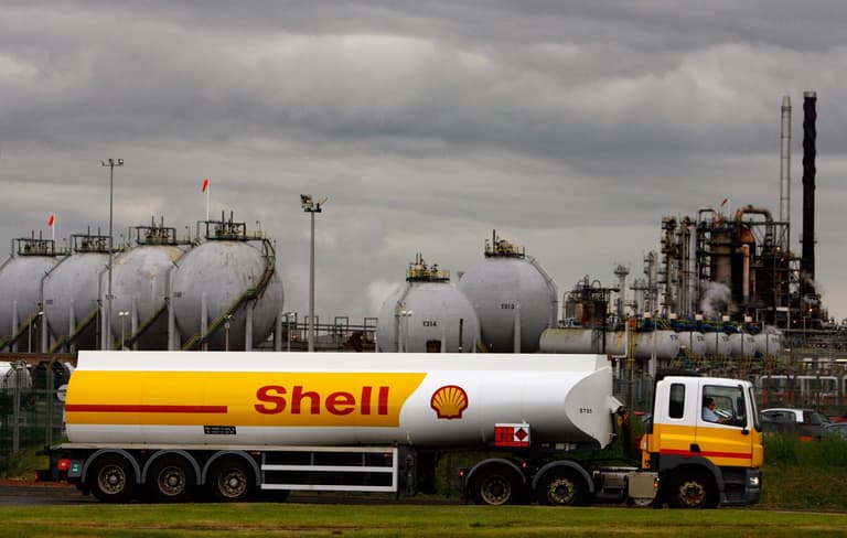 Shell announces all-time record annual profits of more than £32bn as energy bills soar Shell announces all-time record annual profits of more than £32bn as energy bills soar