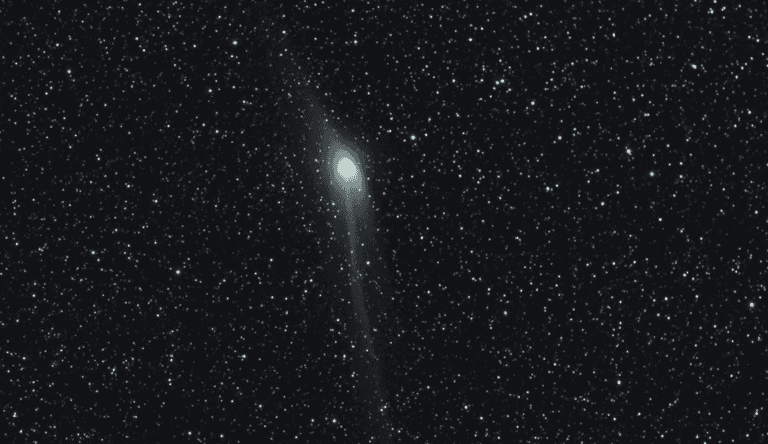 Incredibly rare green comet will pass Earth tonight for the first time in 50,000 years Incredibly rare green comet will pass Earth tonight for the first time in 50,000 years