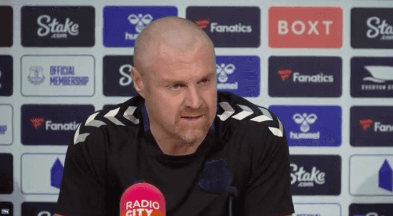 Sean Dyche made all of his players write down their problems at Everton Sean Dyche made all of his players write down their problems at Everton