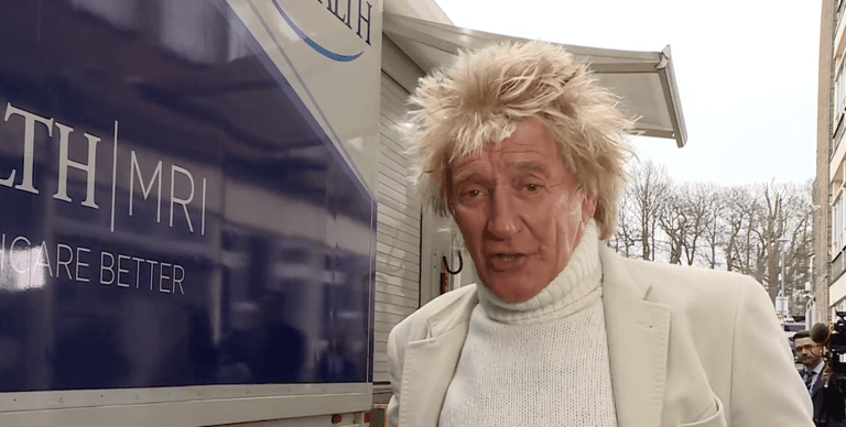 Sir Rod Stewart pays for patients’ scans at a mobile unit in Essex Sir Rod Stewart pays for patients’ scans at a mobile unit in Essex
