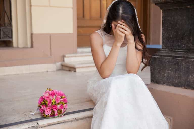 Bride horrified after finding her groom being breastfed by his mother Bride horrified after finding her groom being breastfed by his mother