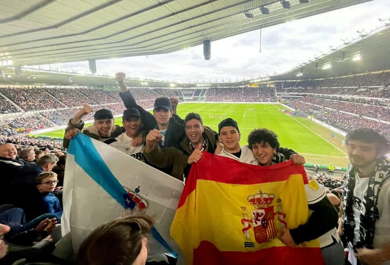 Spanish family travel 1,400 miles to watch League One team they randomly chose on Fifa because they ‘liked the badge’ Spanish family travel 1,400 miles to watch League One team they randomly chose on Fifa because they ‘liked the badge’