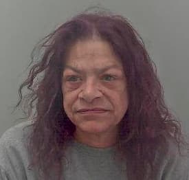 Woman tried to saw boyfriend’s head off with a bread knife after stabbing him 29 times – but he survived Woman tried to saw boyfriend’s head off with a bread knife after stabbing him 29 times – but he survived