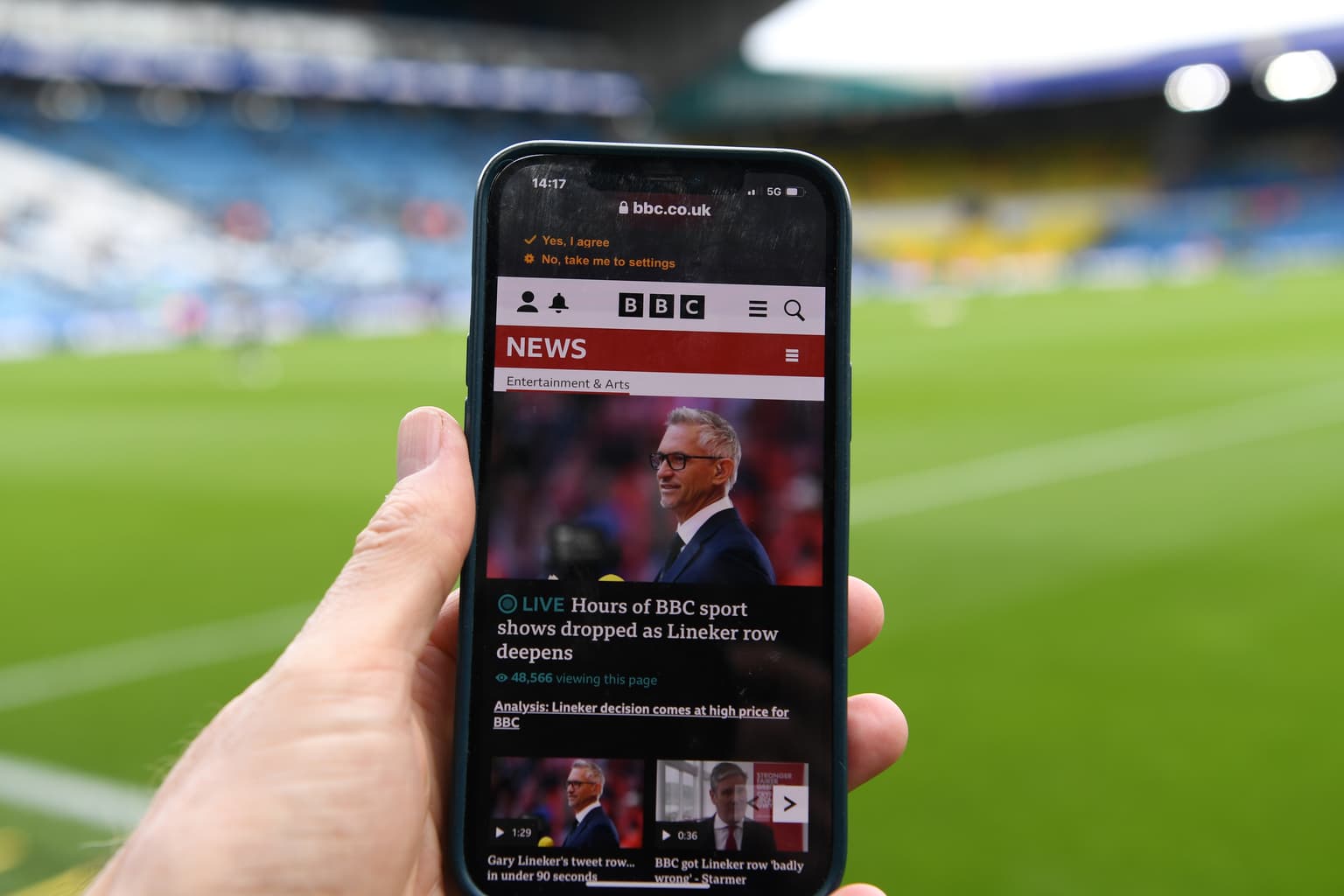 BBC set to continue with reduced programme for Sunday football schedule