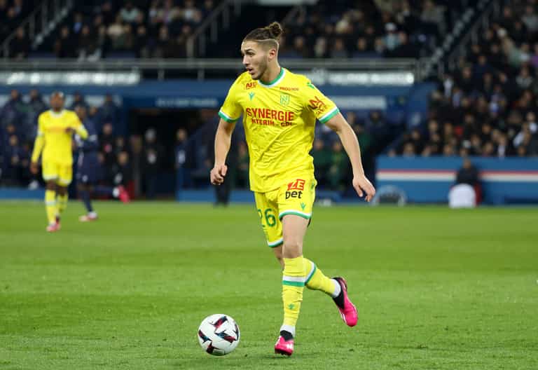Nantes player dropped for refusing to break Ramadan fast Nantes player dropped for refusing to break Ramadan fast