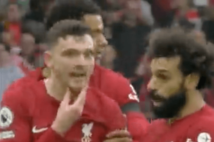 Andy Robertson accuses linesmen of ‘throwing elbow’ in Arsenal game Andy Robertson accuses linesmen of ‘throwing elbow’ in Arsenal game