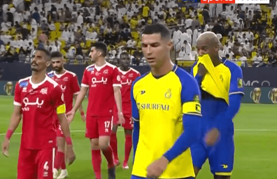 Furious Cristiano Ronaldo shouts at Al Nassr bench at half time of 1-0 defeat