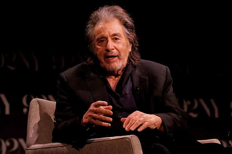 83-year-old Al Pacino expecting fourth child with 29-year-old girlfriend 83-year-old Al Pacino expecting fourth child with 29-year-old girlfriend