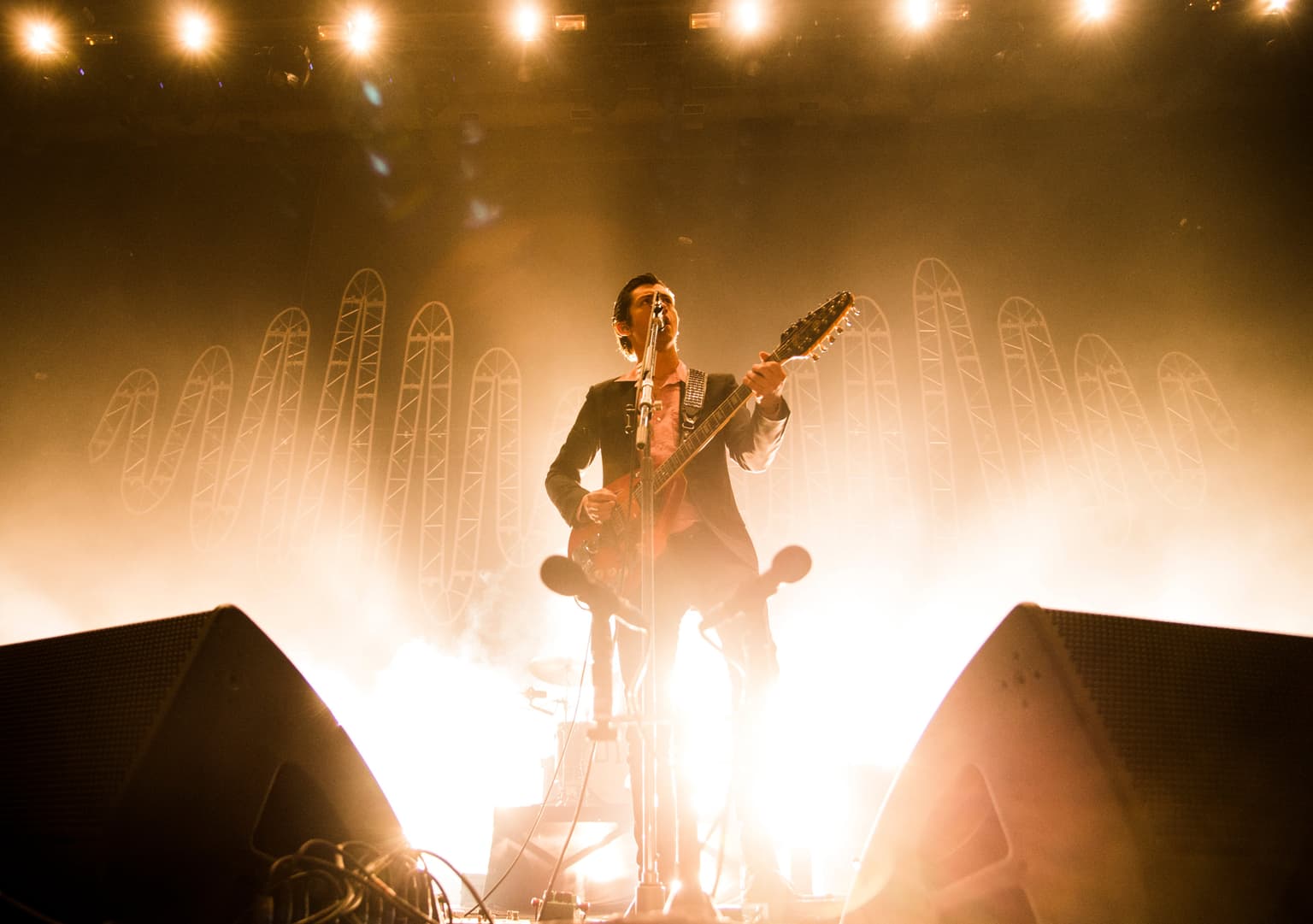 Arctic Monkeys delight fans with setlist full of old-school classics