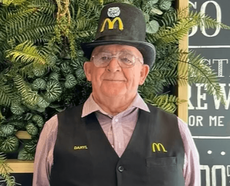 Man, 72, ditches retirement because it’s boring and gets job at McDonald’s Man, 72, ditches retirement because it’s boring and gets job at McDonald’s