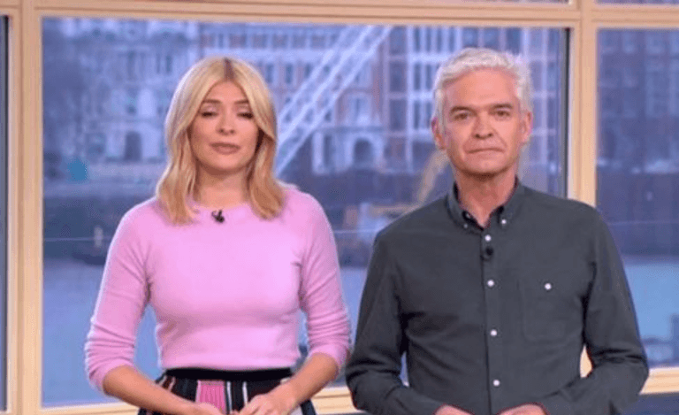 Holly Willoughby and Phillip Schofield ‘barely talking’ as friendship ‘cools’ Holly Willoughby and Phillip Schofield ‘barely talking’ as friendship ‘cools’