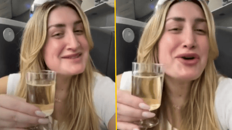 CEO praised for refusing to leave airline seat to let mum sit next to her children CEO praised for refusing to leave airline seat to let mum sit next to her children