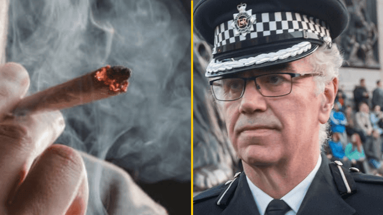 Police commander who drew up Met’s anti-drug strategy ‘smoked weed every day before work’ Police commander who drew up Met’s anti-drug strategy ‘smoked weed every day before work’