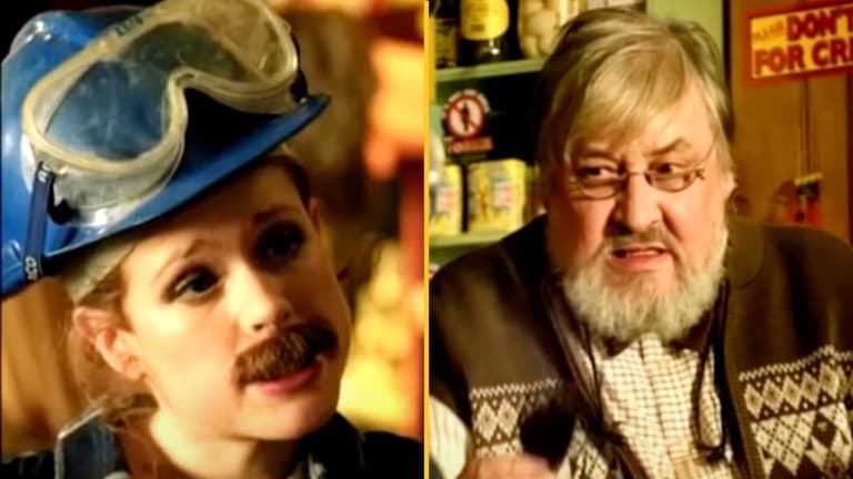 People stunned after discovering Yorkie’s 2002 ‘not for girls’ ad People stunned after discovering Yorkie’s 2002 ‘not for girls’ ad