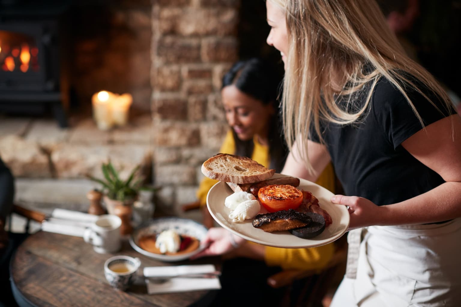 Waitress outraged after discovering veggie restaurant uses meat products in dishes
