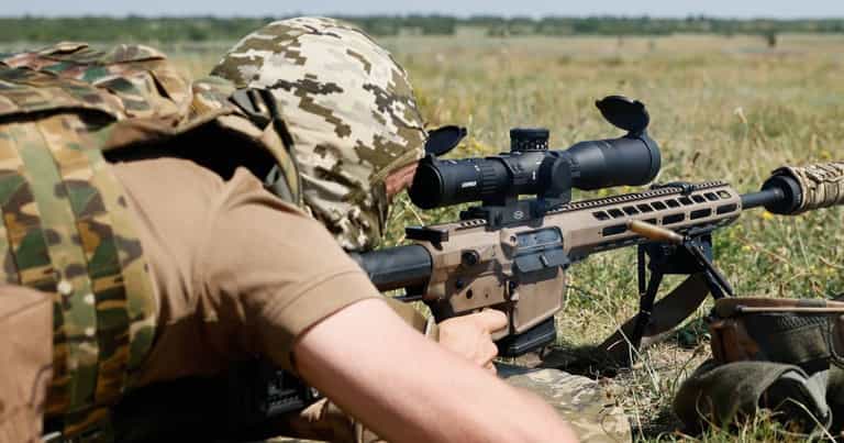 Sniper sets ‘new world record’ for longest kill Sniper sets ‘new world record’ for longest kill