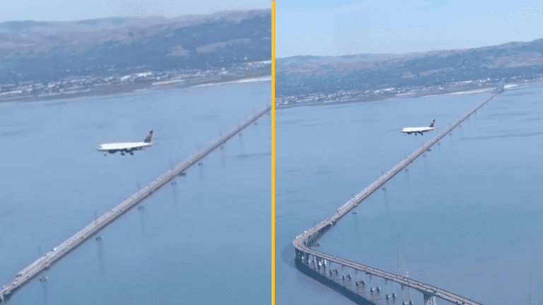 Video of motionless plane ‘stuck’ in the sky has people calling it a ‘glitch’ in the Matrix Video of motionless plane ‘stuck’ in the sky has people calling it a ‘glitch’ in the Matrix