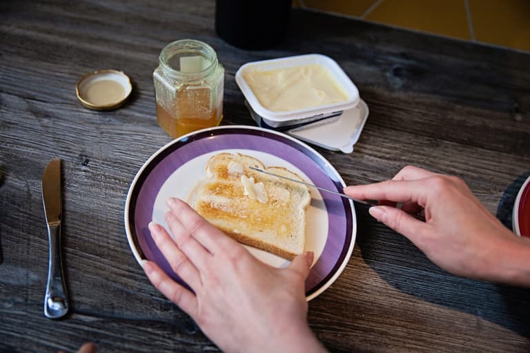 People who eat white toast for breakfast are less attractive, study finds People who eat white toast for breakfast are less attractive, study finds