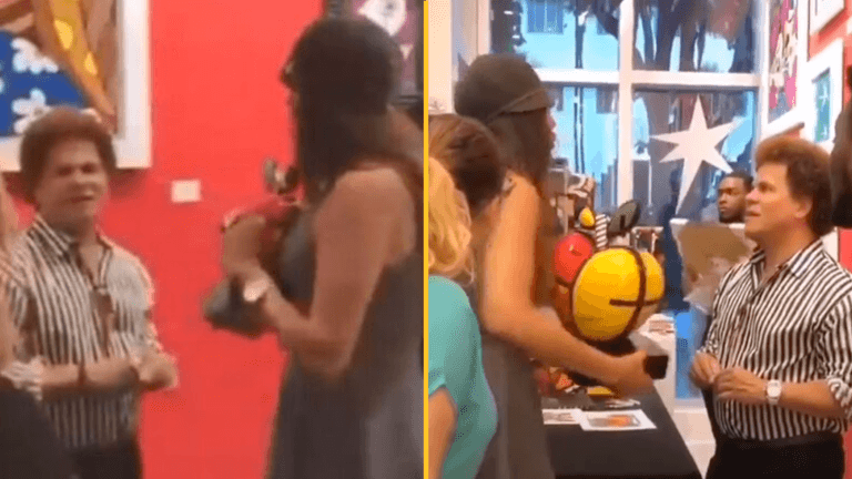 Woman buys artist’s most expensive work so she could break it for how he acted at her restaurant Woman buys artist’s most expensive work so she could break it for how he acted at her restaurant