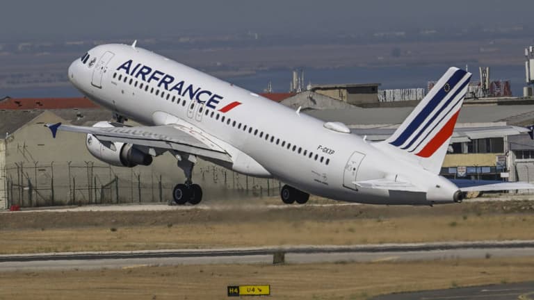 Haunting final words of pilot before plane crashed killing 228 people confirmed Haunting final words of pilot before plane crashed killing 228 people confirmed