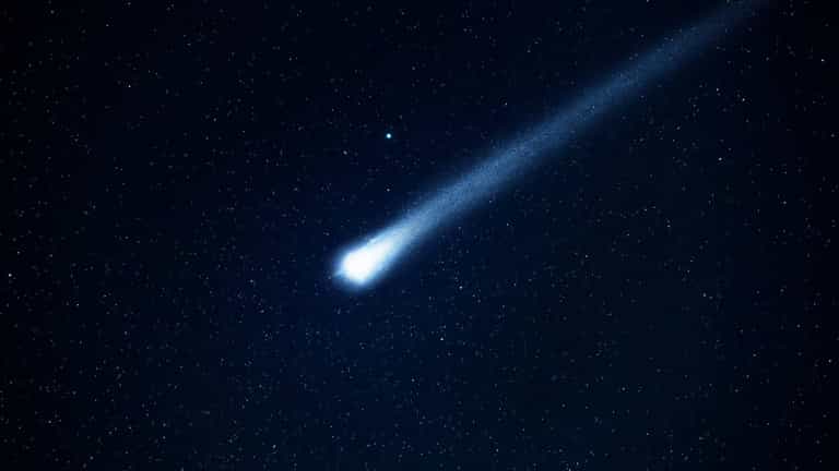 Once-in-a-lifetime green comet will be visible for the first time in 70 years tonight Once-in-a-lifetime green comet will be visible for the first time in 70 years tonight