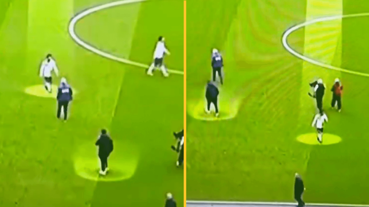 New angle reveals what happened between Mo Salah and Jurgen Klopp at full time