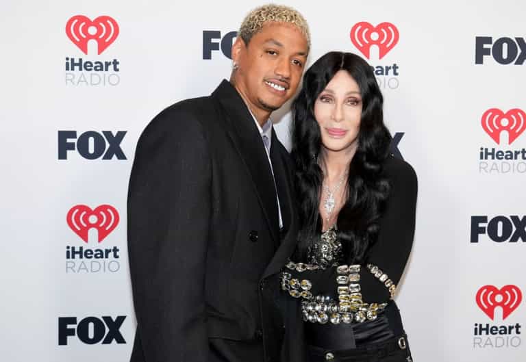 Cher says she prefers younger men as guys her age ‘are all dead’ Cher says she prefers younger men as guys her age ‘are all dead’
