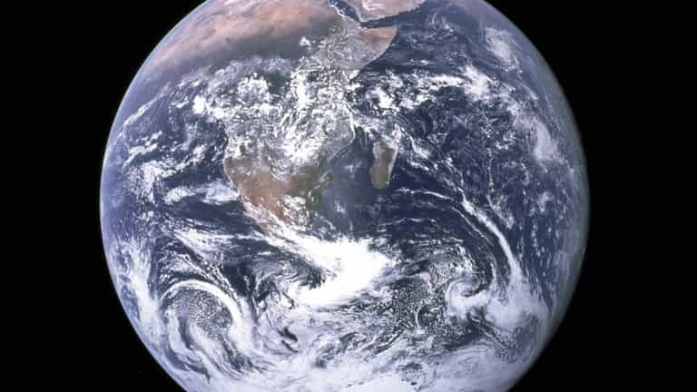 Scientists discover earth-like planet which could be home to alien life Scientists discover earth-like planet which could be home to alien life