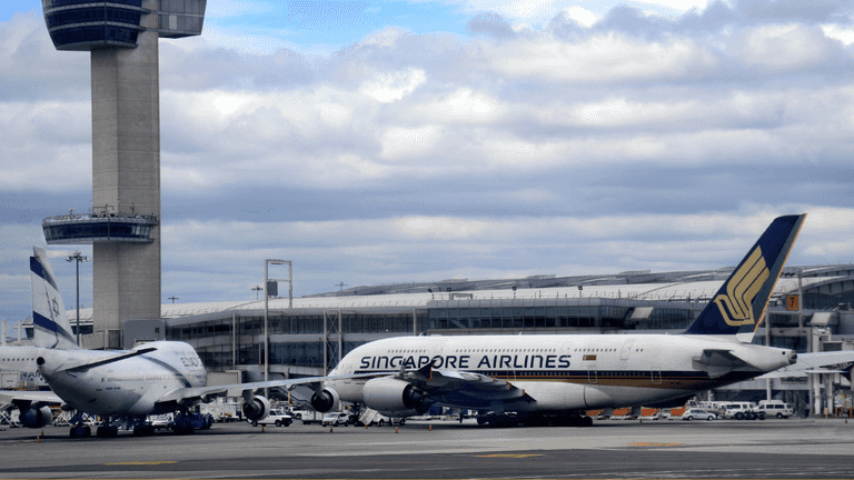 One dead and 30 injured after severe turbulence on London to Singapore flight One dead and 30 injured after severe turbulence on London to Singapore flight