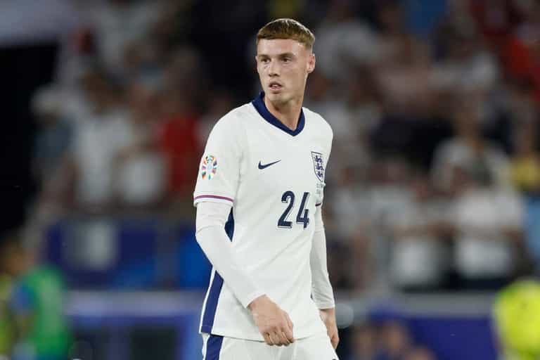 67% of fans think Gareth Southgate should start Cole Palmer against Slovakia 67% of fans think Gareth Southgate should start Cole Palmer against Slovakia