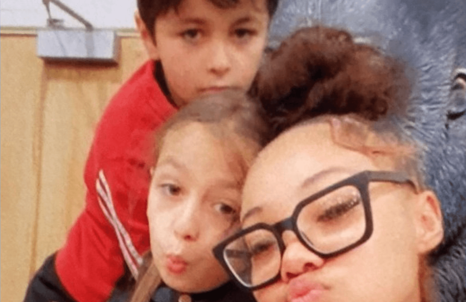 Police launch search after three children go missing after day out at Thorpe Park