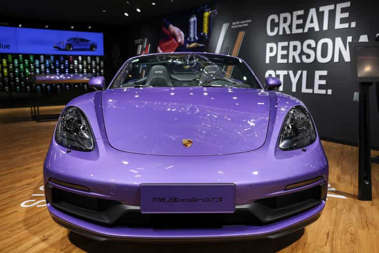 Car thieves fail to steal Porsche because they don’t know how to drive a manual Car thieves fail to steal Porsche because they don’t know how to drive a manual