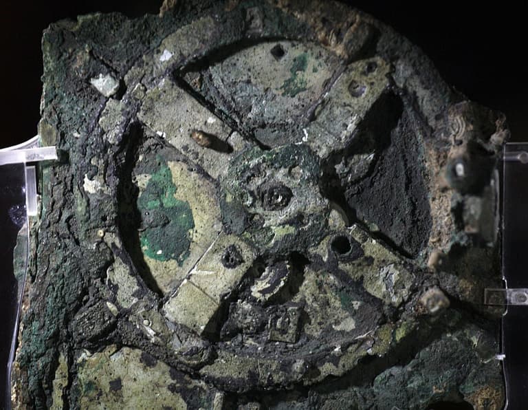 Oldest computer in the world discovered at the bottom of the sea Oldest computer in the world discovered at the bottom of the sea