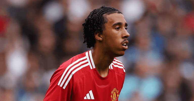 Leny Yoro reveals phone call that convinced him to join Man United Leny Yoro reveals phone call that convinced him to join Man United
