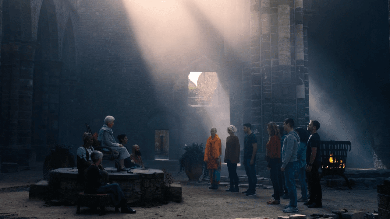 Netflix’s new superhero drama has us missing its 6-year-old beloved sci-fi show