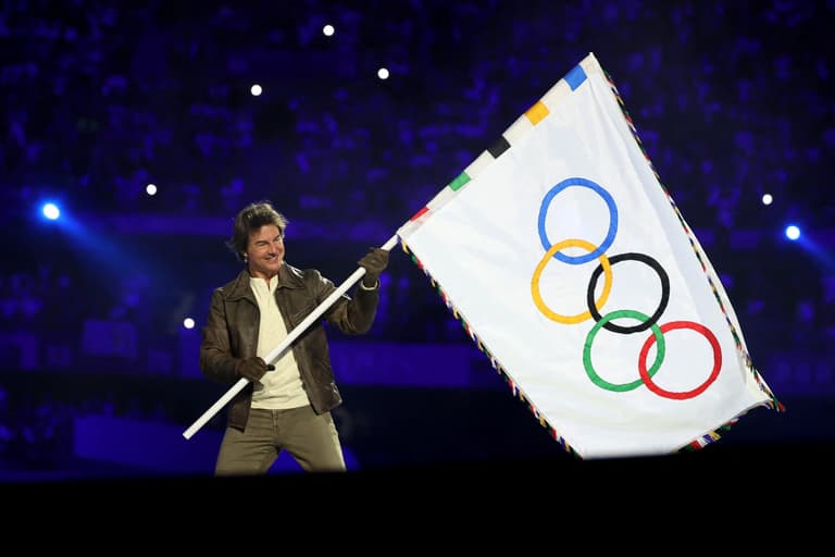 Tom Cruise’s Olympic stunt has everybody making the same complaint Tom Cruise’s Olympic stunt has everybody making the same complaint