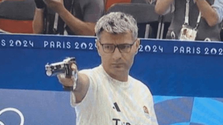 Turkey’s Olympic shooter goes viral after showing up with no specialist equipment and still winning silver Turkey’s Olympic shooter goes viral after showing up with no specialist equipment and still winning silver