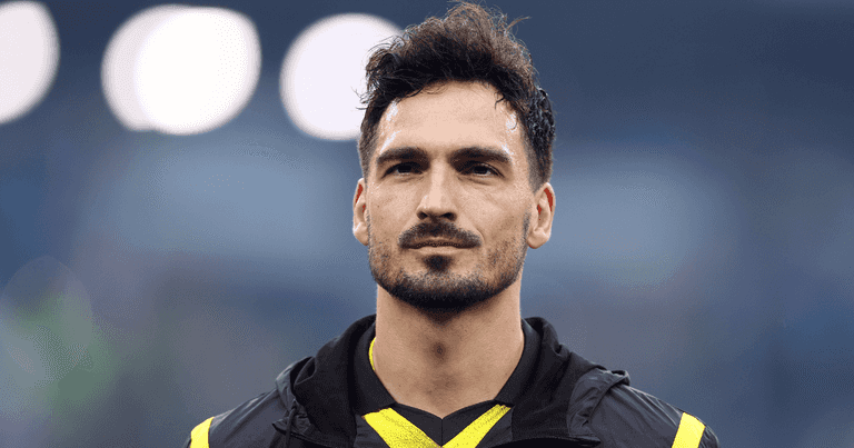 Shock Premier League club in talks with Mats Hummels Shock Premier League club in talks with Mats Hummels