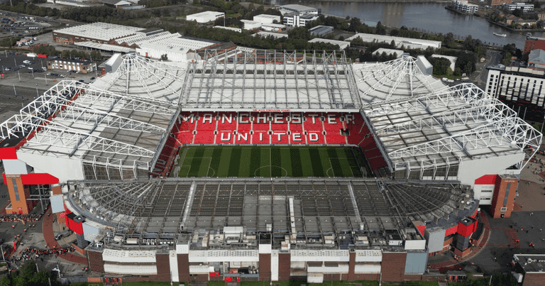 Fans are only just discovering the bizarre kick-off time for Man Utd v Liverpool game on Sunday Fans are only just discovering the bizarre kick-off time for Man Utd v Liverpool game on Sunday