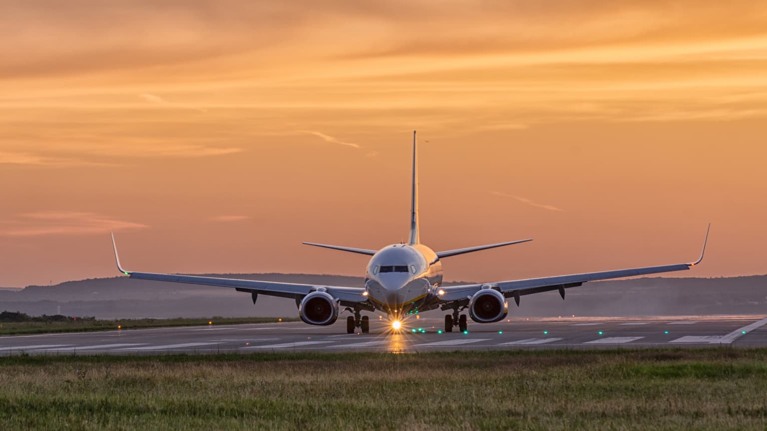 Man ordered to pay more than £4000 in fuel fees after flight diverted due to his bad behaviour