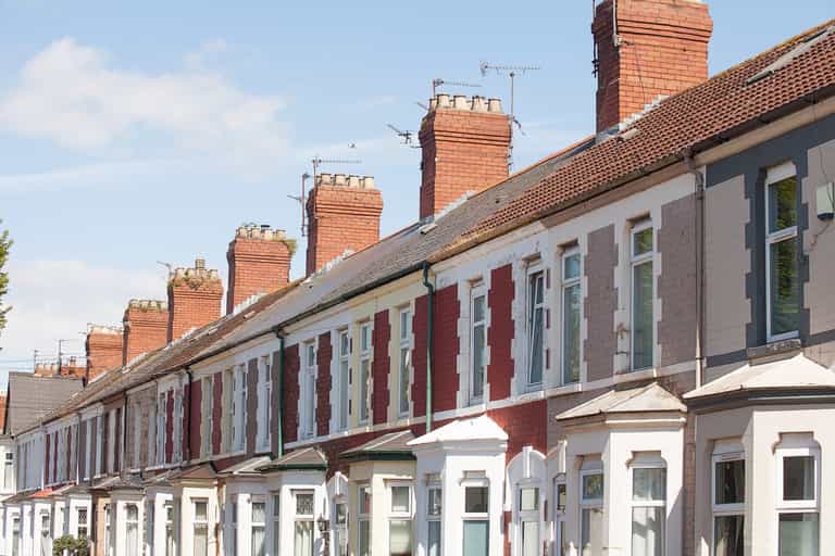 Homeowners with chimneys issued warning over new rule that could land them £300 fine this month Homeowners with chimneys issued warning over new rule that could land them £300 fine this month