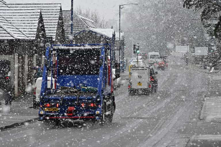 Met Office gives exact date ‘Arctic blast’ set to hit UK Met Office gives exact date ‘Arctic blast’ set to hit UK
