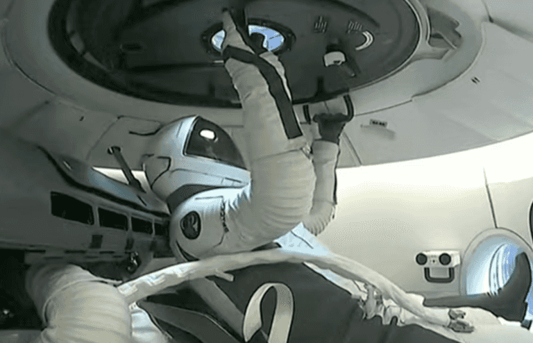 Billionaire attempting world’s first ever private spacewalk Billionaire attempting world’s first ever private spacewalk