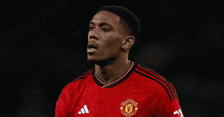 Anthony Martial ‘offered huge contract’ at new club Anthony Martial ‘offered huge contract’ at new club