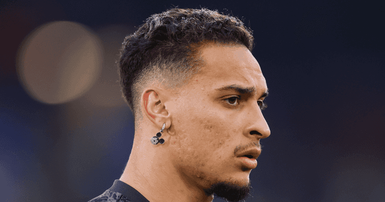 Man United winger Antony ‘set to leave the club tonight’ Man United winger Antony ‘set to leave the club tonight’