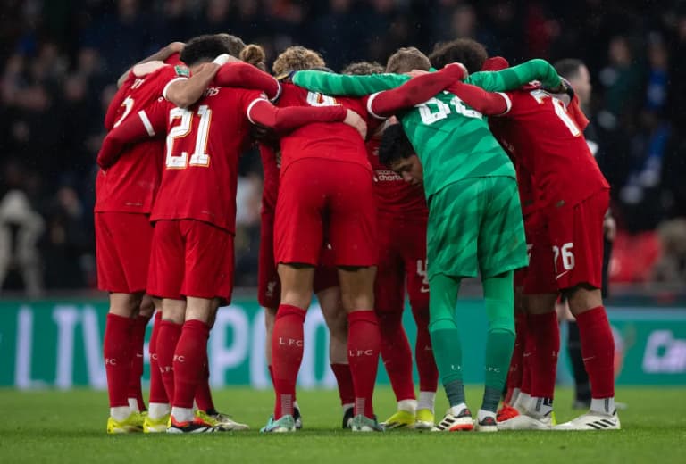 Ex-Liverpool star ordered to leave new club after ‘refusing to board team bus’ Ex-Liverpool star ordered to leave new club after ‘refusing to board team bus’