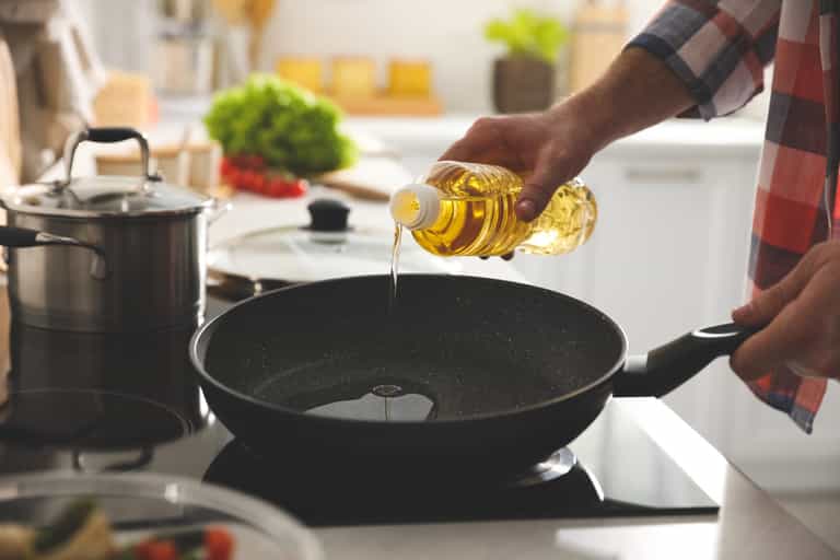 Common cooking oil could cause colon cancer in young people, study warns Common cooking oil could cause colon cancer in young people, study warns