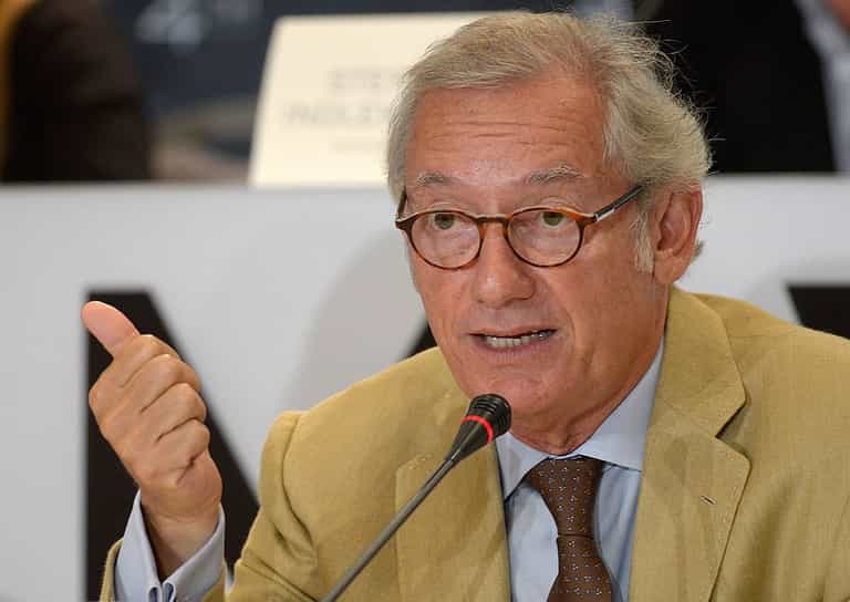 Billionaire owner of Mango dies in freak accident Billionaire owner of Mango dies in freak accident