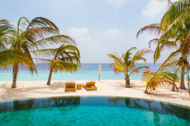 Holidaymakers find incredible hack that lets you use your phone data abroad Holidaymakers find incredible hack that lets you use your phone data abroad